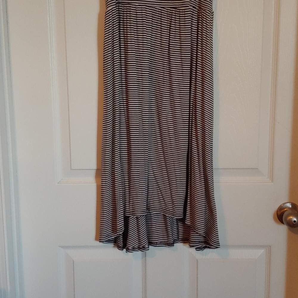 High/Low Dress - Picture 3 of 3
